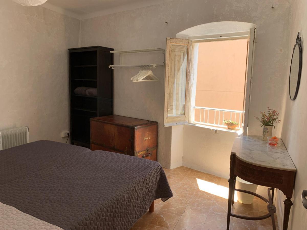 Notaria: Casco Antiguo Apartment with Garden Terrace Sant Feliu de Guixols Exterior photo