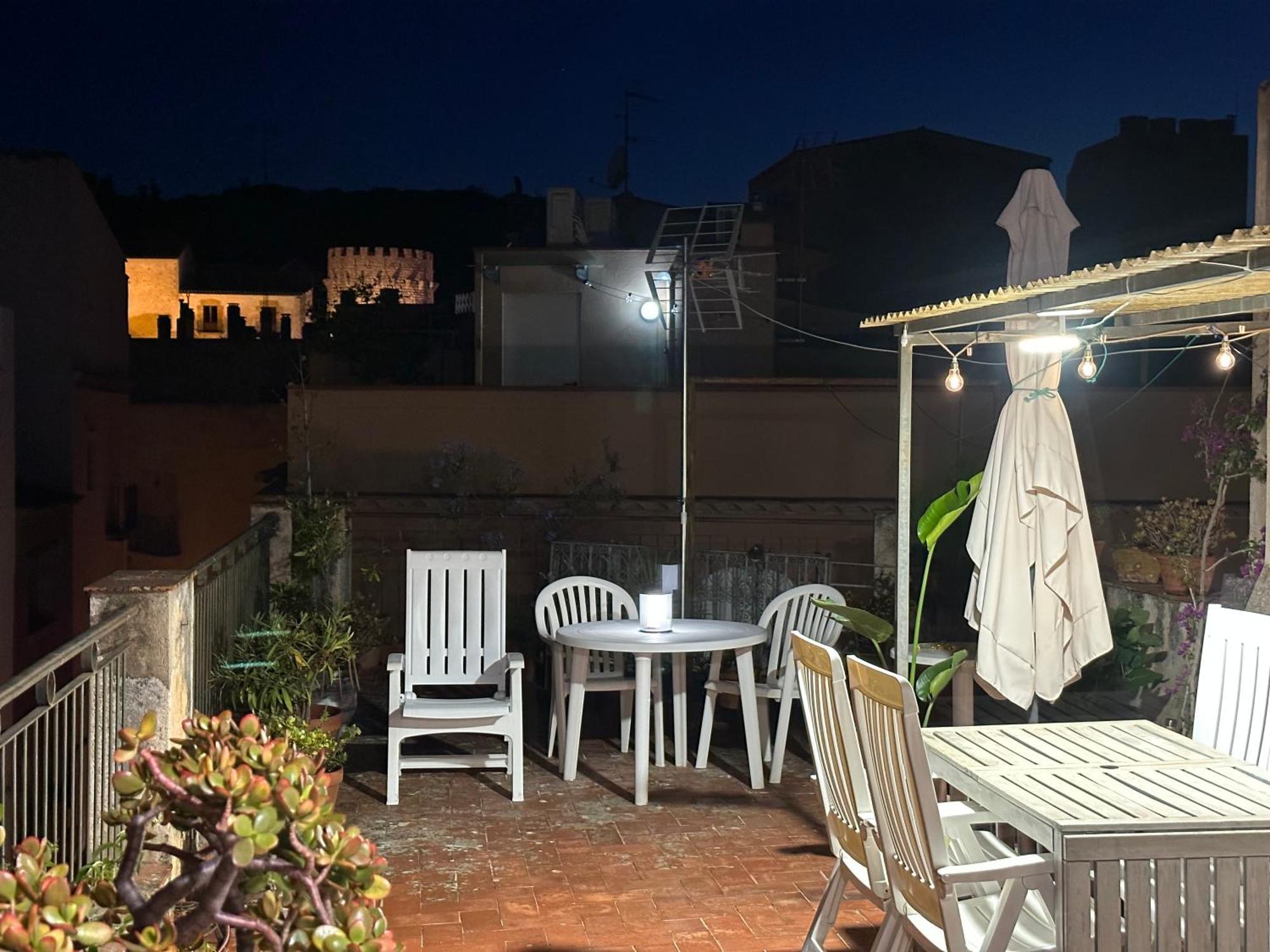 Notaria: Casco Antiguo Apartment with Garden Terrace Sant Feliu de Guixols Exterior photo